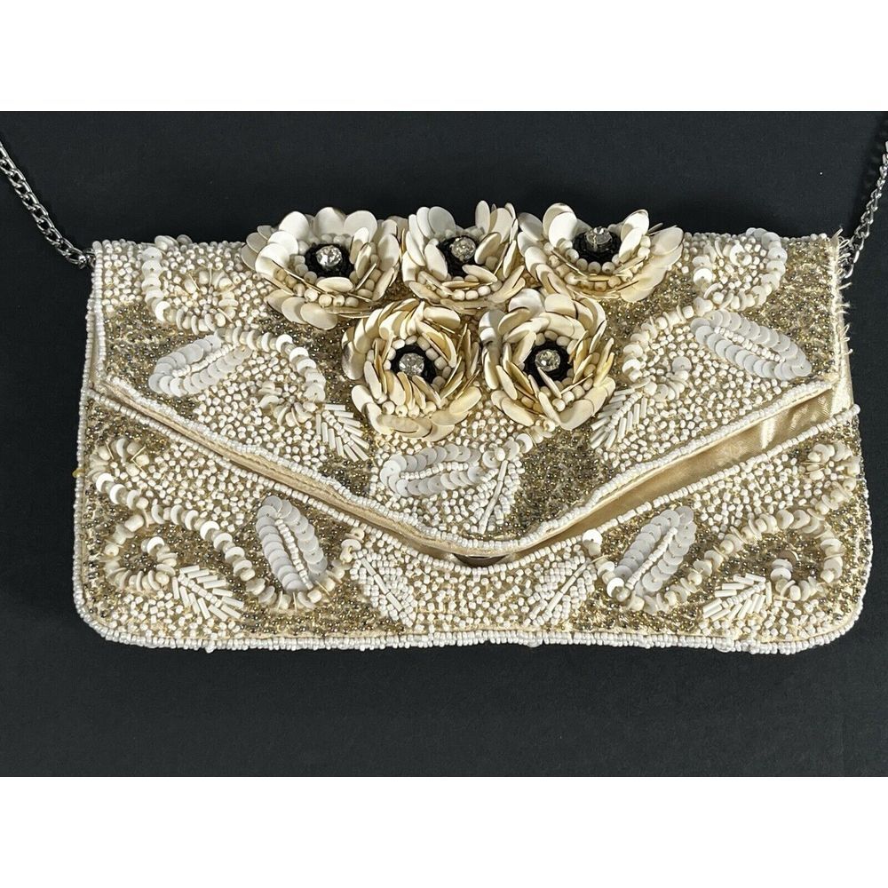 Clements Ribiero Ivory Fully Beaded Clutch With Chain